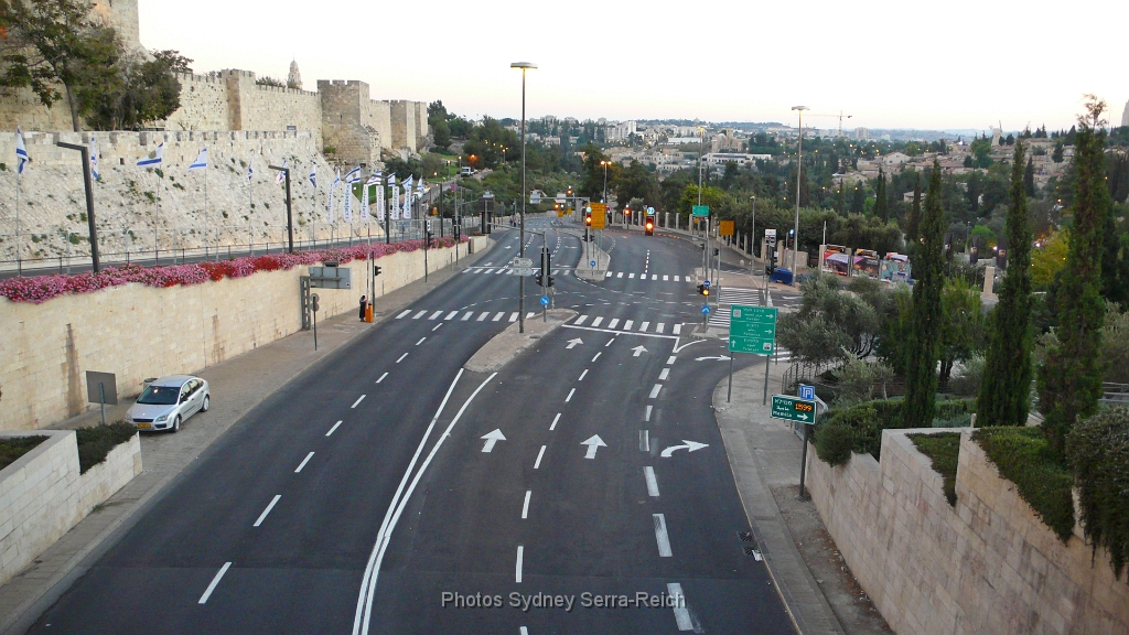 Jerusalem jour de kippour pas de voiture sur les routes 1.JPG - Jérusalem jour de kippour pas de voiture sur les routes.